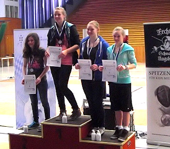 Elena Becker auf Platz 3